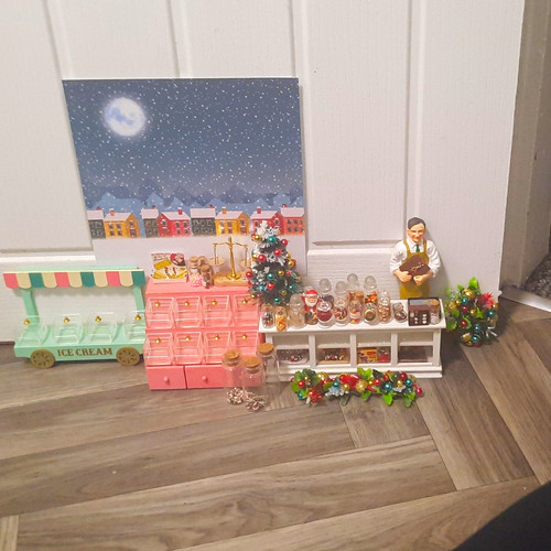 Dollhouse sweet shop - 1:12,